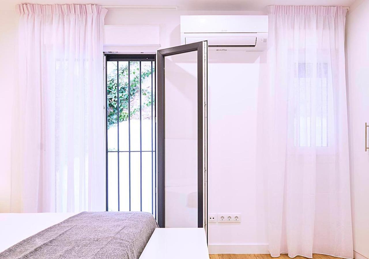 Apartamento Precioso duplex con patio junto a la Catedral Cádiz Exterior foto